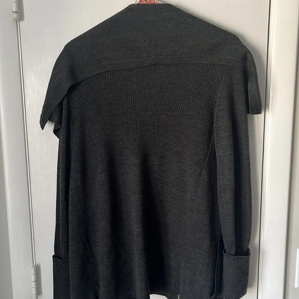 Eddie Bauer Cardigan - Picture 5 of 5